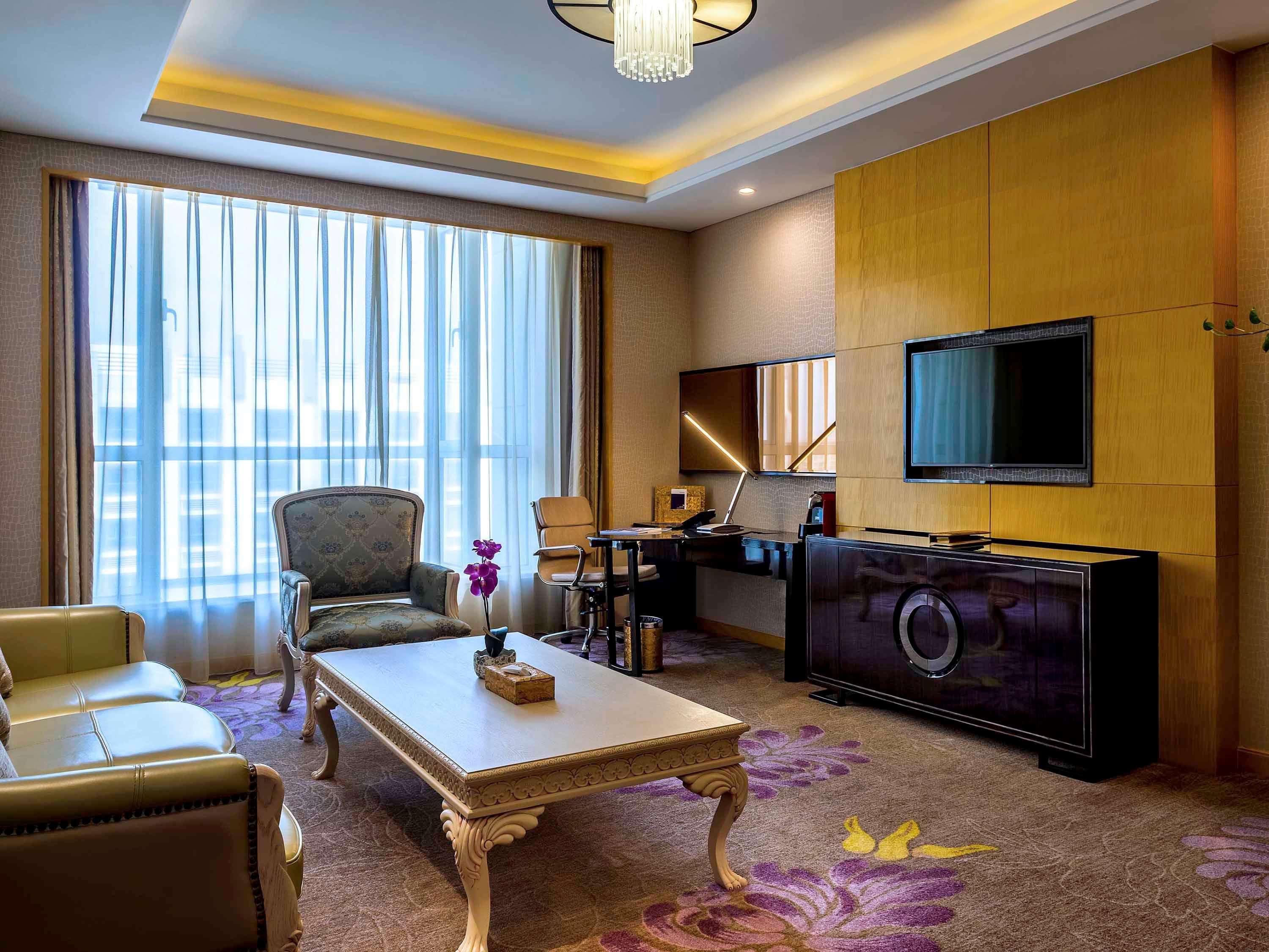 Pullman Qingdao Ziyue Hotel Exterior foto